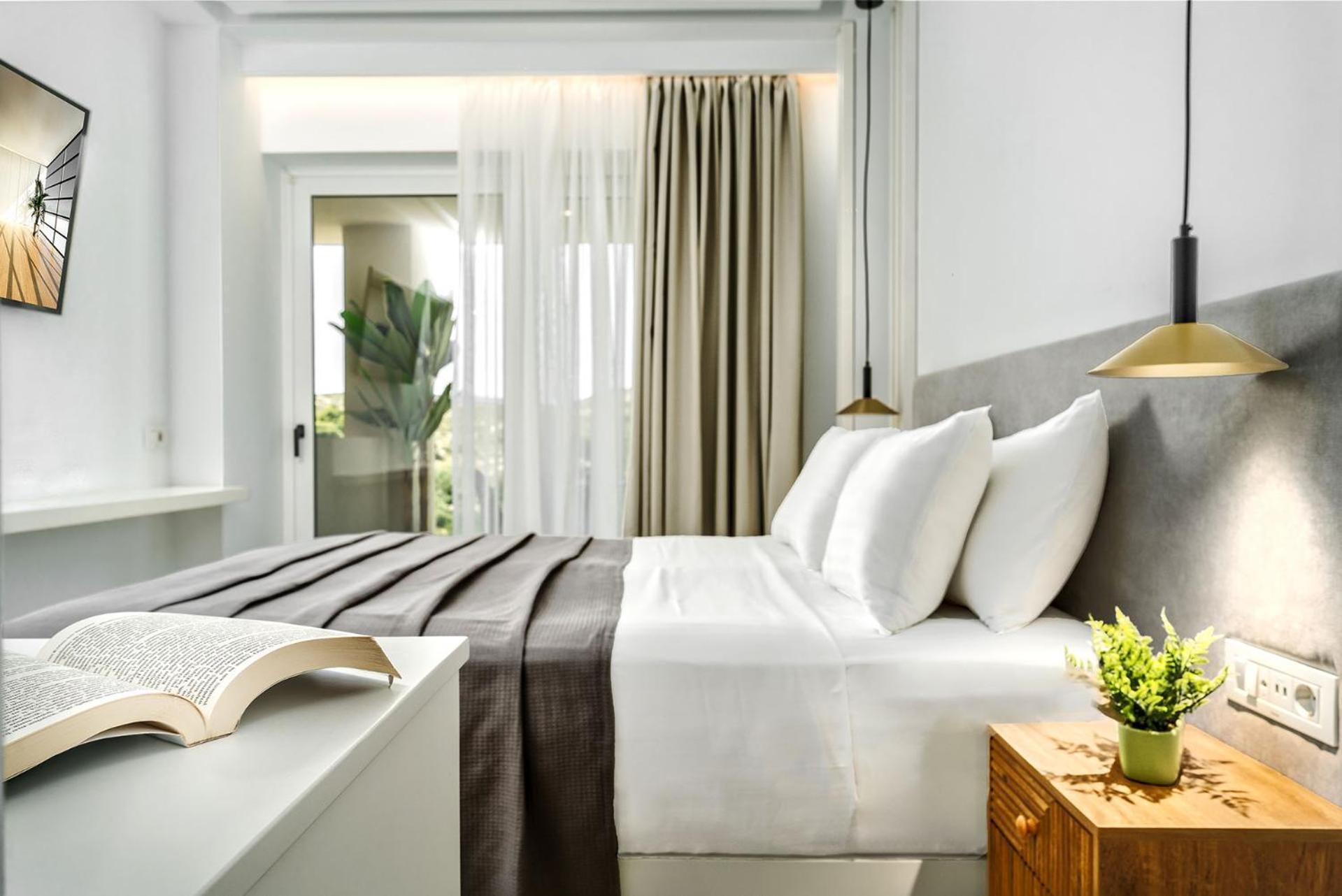 Myzith Luxury Suites Keri Exterior foto