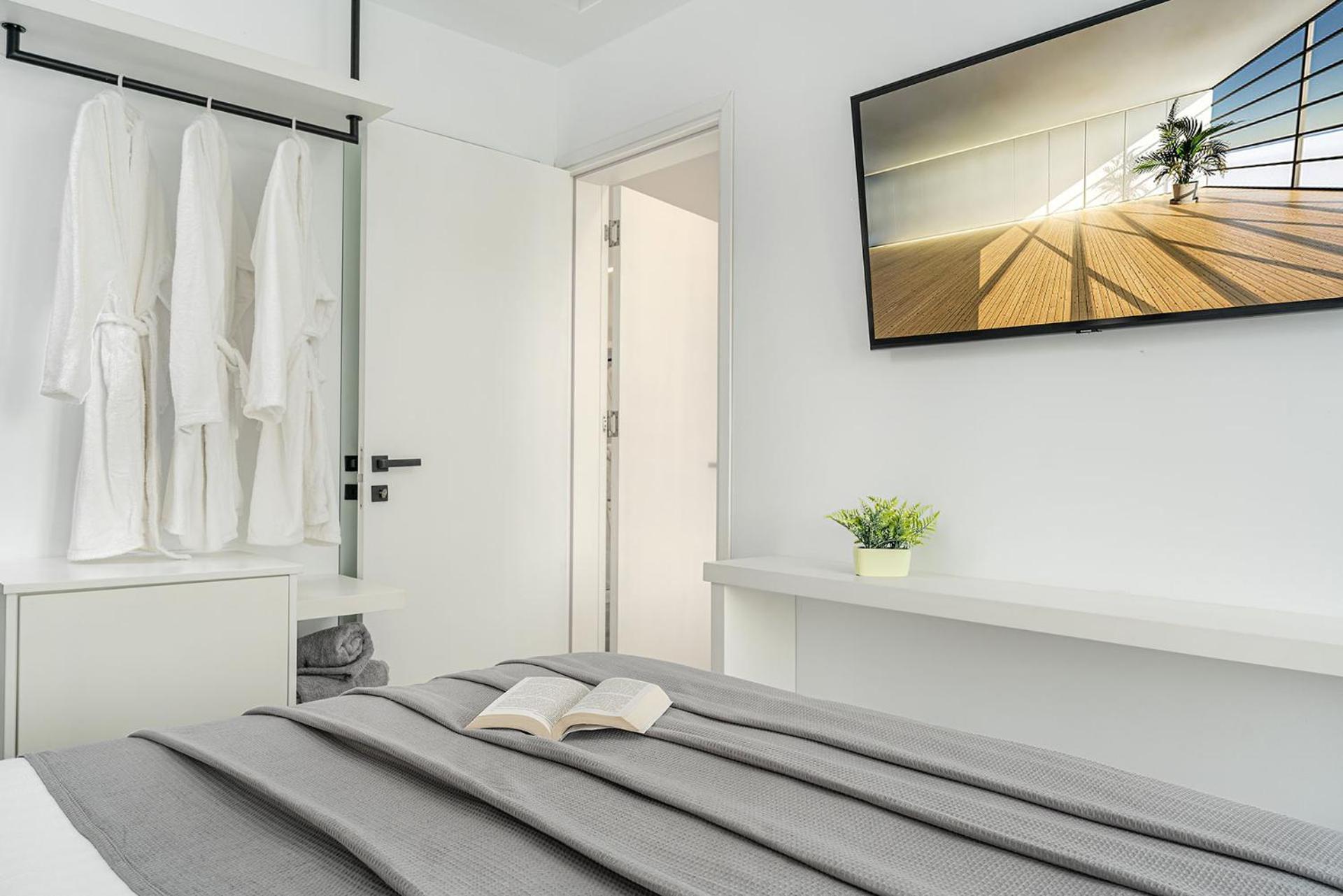 Myzith Luxury Suites Keri Exterior foto